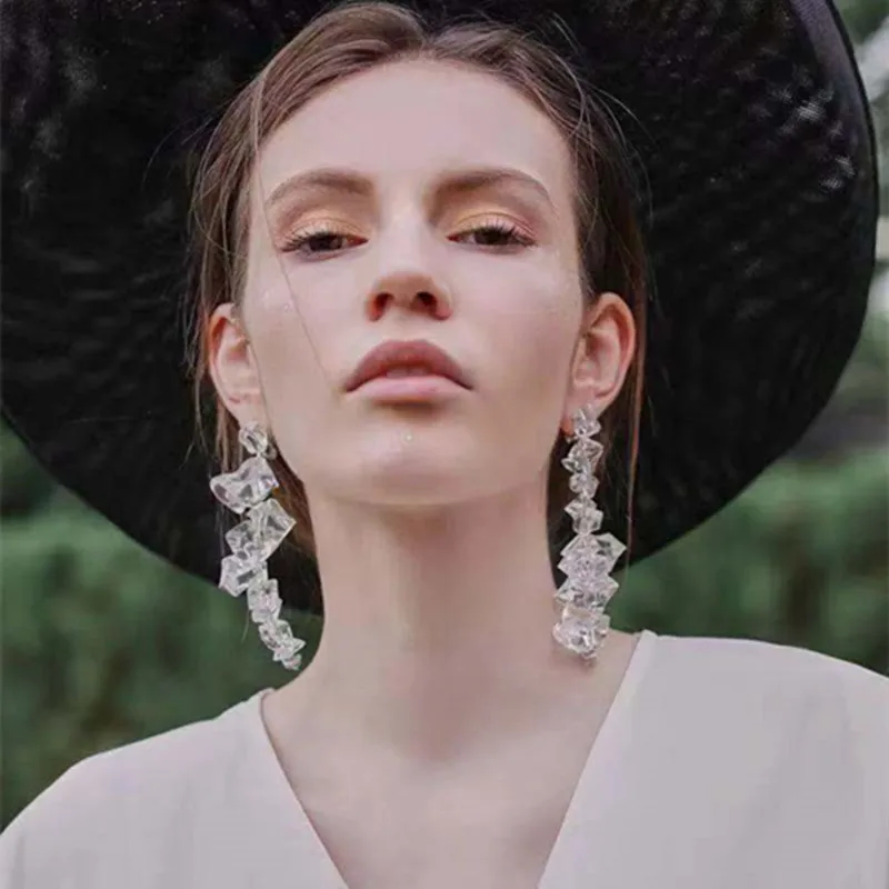 

2019 new French earrings summer ice prawn acrylic earrings earrings long exaggerated earrings simple