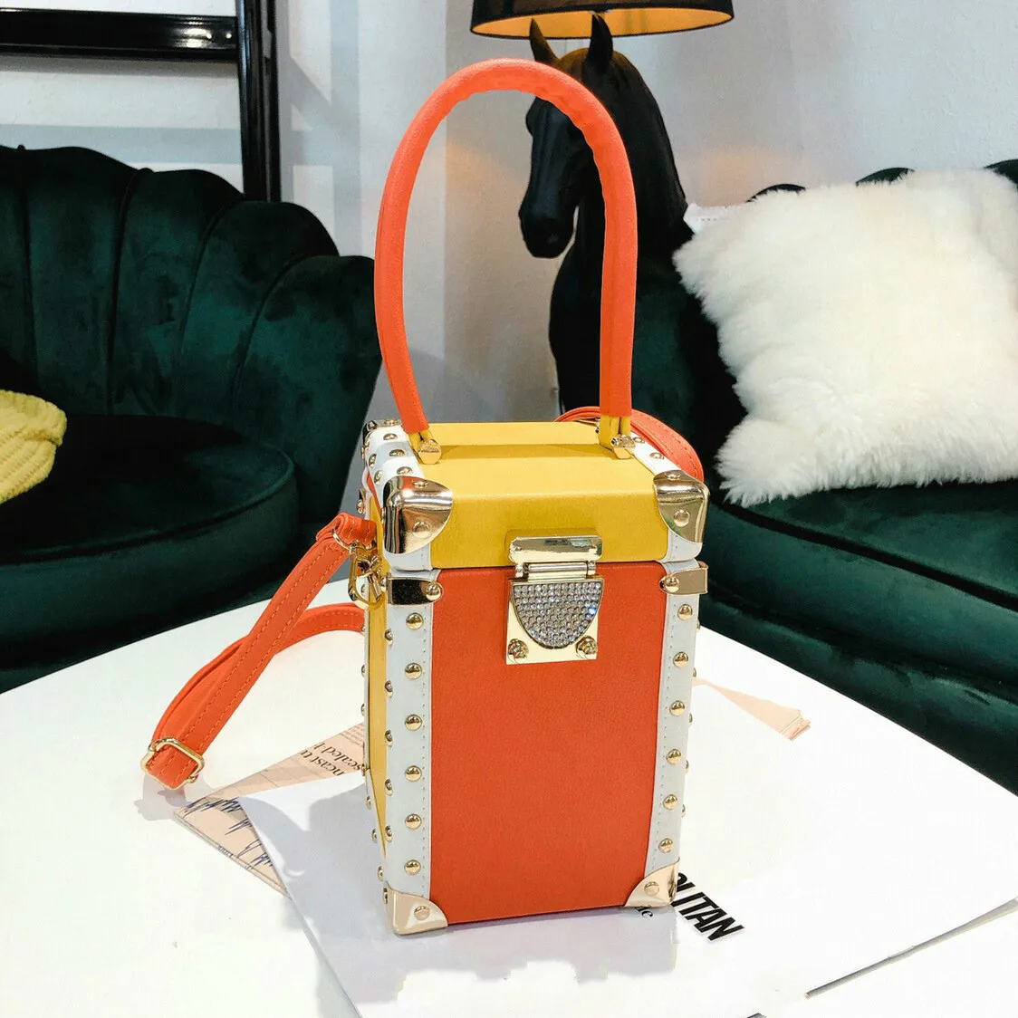 

Spring Summer New Women Bag Diamonds Lock Box Rivet Sequined Portable Single-shoulder Oblique Satchel Tote Bag High Quality Ins