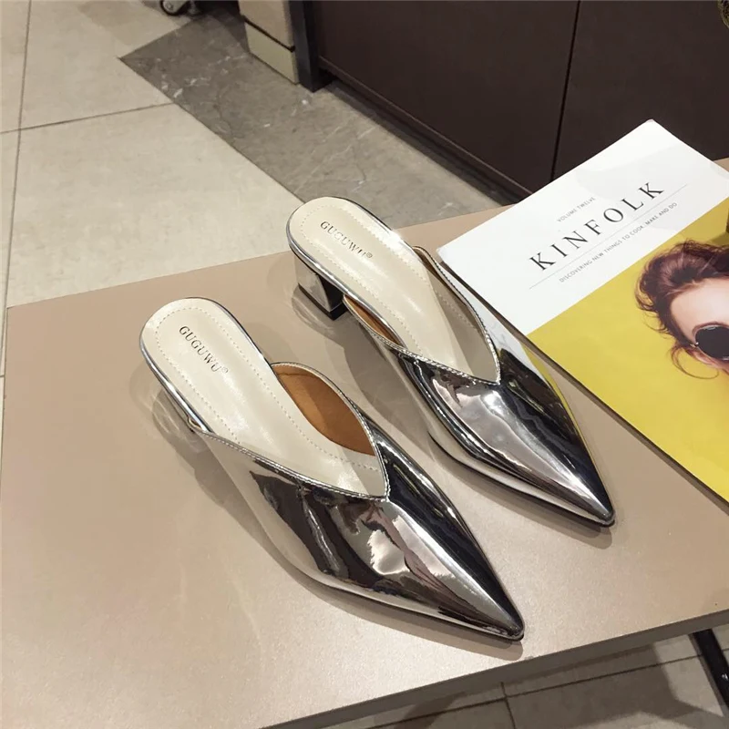 

Summer Fashion Lady Glitter Low Heels Slippers Mules Slip On Closed Pointed Toe Women Outdoor Bling Slides Shoes Woman Sandals