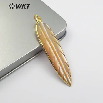

WT-JP126 Handmade Carved Shell Feather Pendant Yellow Black White Color Natural Sea Shell Pendant For Women Fashion Jewelry