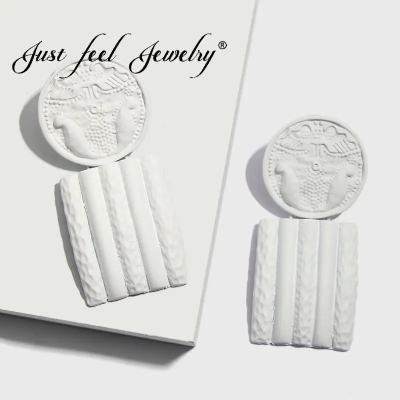 

JUST FEEL Ethnic Geometric Big Dangle Earrings For Women Round white Statement Boho Wedding Pendant Drop Earring Vintage Jewelry