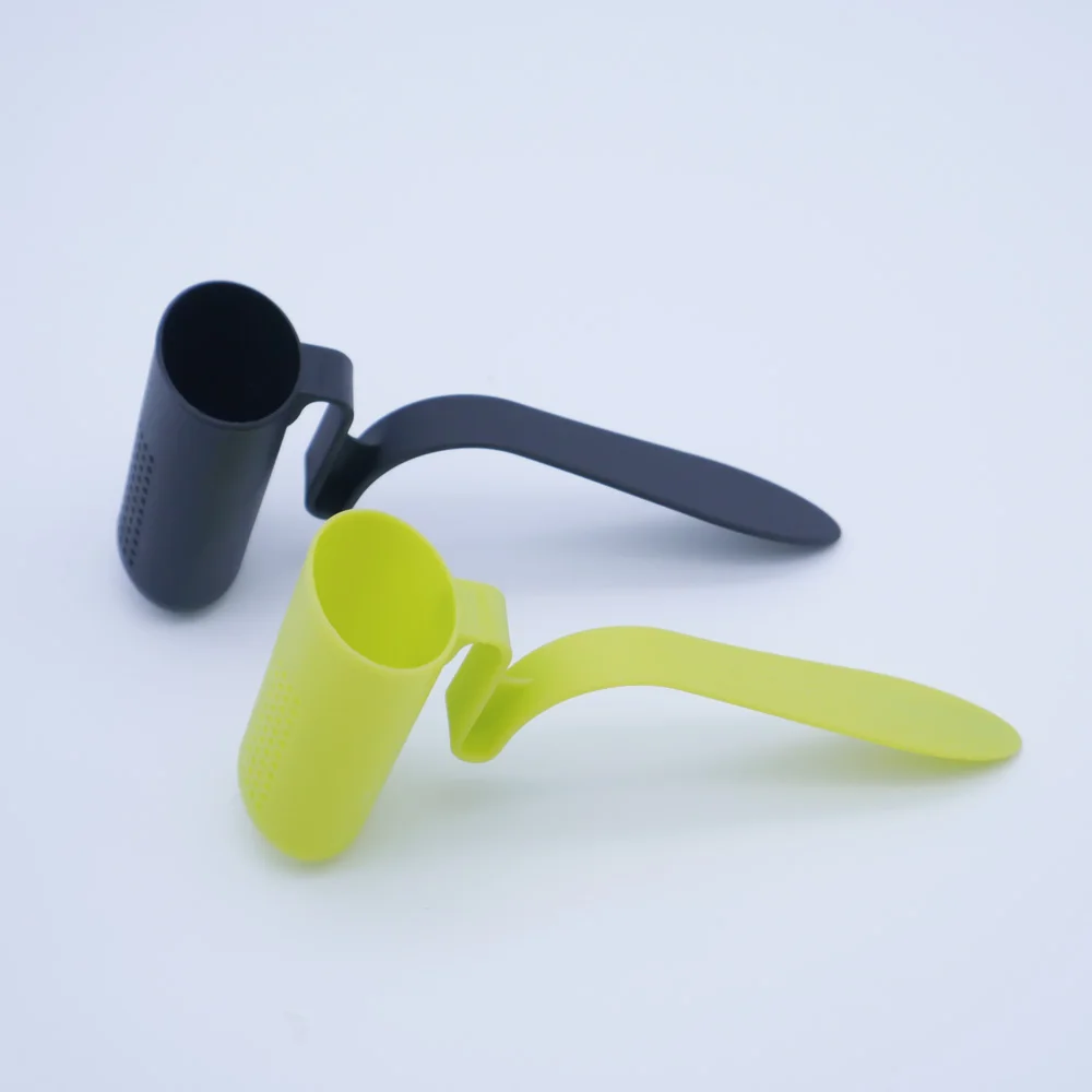 

1Pc Tea Strainer Herbal Spices Leaf Strainer Tea Infuser Colander Teaspoon Filter Tools