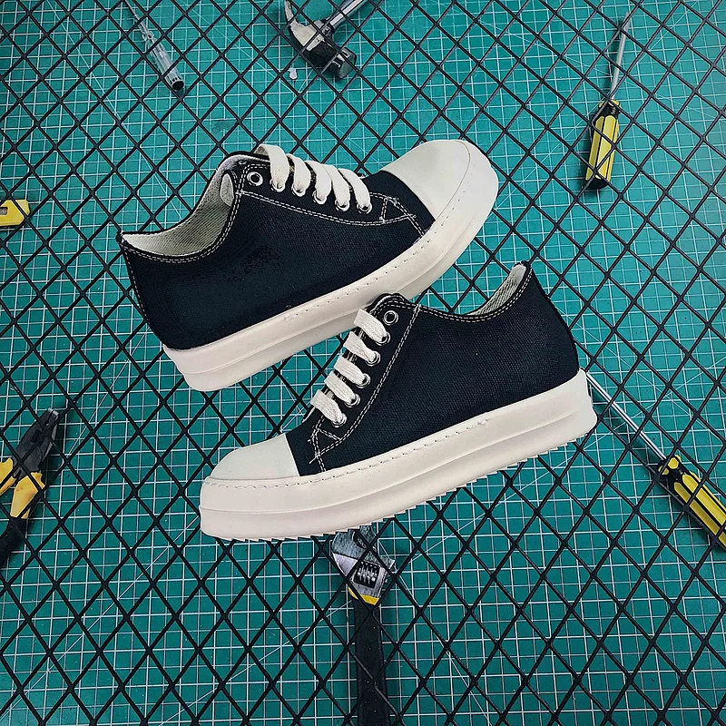 

2019 Best Version Dark Style Slip On Women Men Canvas Shoes Men Streetwear Casual Shoes