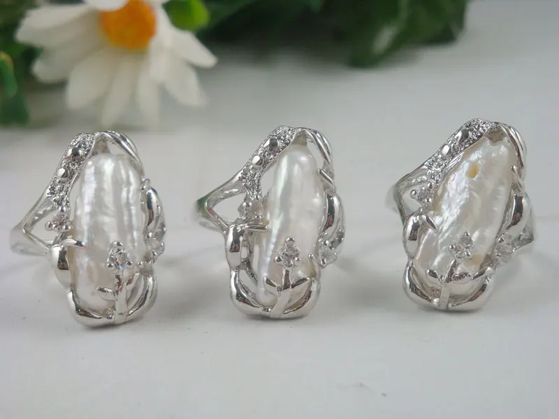 

Women's 1 PC White Biwa Pearl Ring