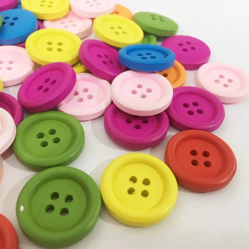 

50pcs/bag Colorful Circle Wood Buttons Mixed Classic Circle 4 Holes Wooden Buttons Sewing Art Needlework Accessories 4 Sizes