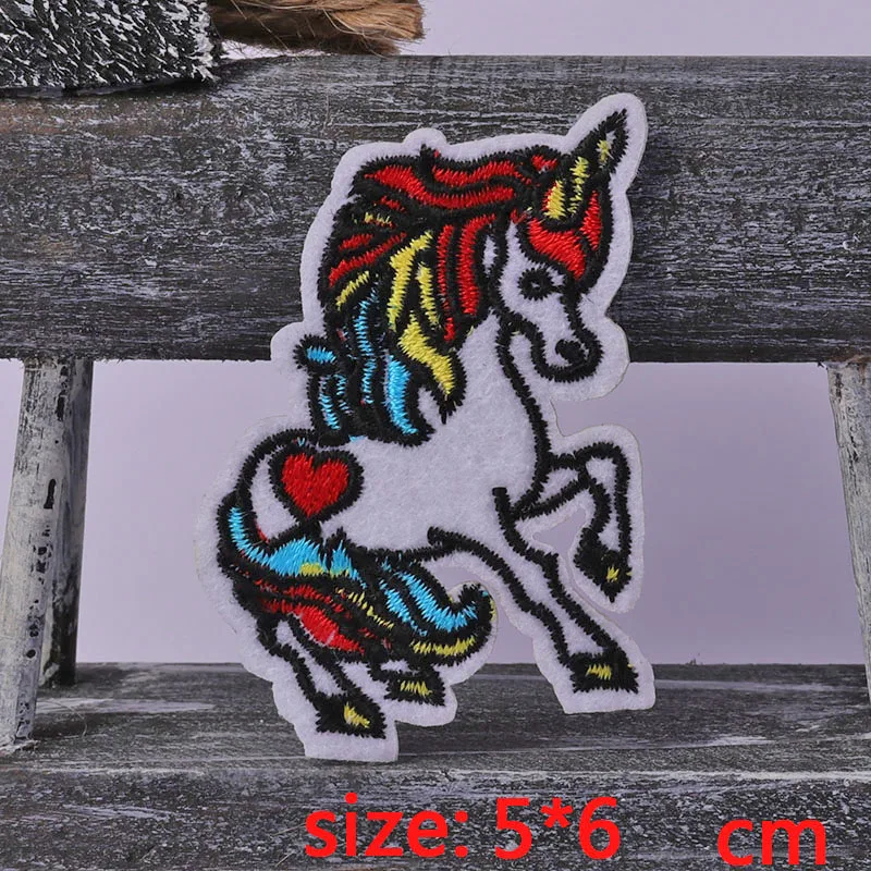 

1PC unicorn Iron On Embroidered Patch For Cloth Cartoon Badge Garment Appliques Accessory