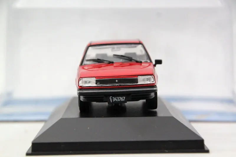 Алтайя 1:43 IXO Renault 18 GTX II 1987 литые модели Миниатюрные игрушки коллекция автомобилей