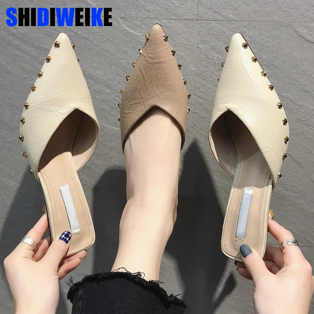 

2019 Women Summer Mules Slippers High Heels Ladies Rivets Pointed Toe Strange Style Outside Shoes For Girls Drop Shipping g048