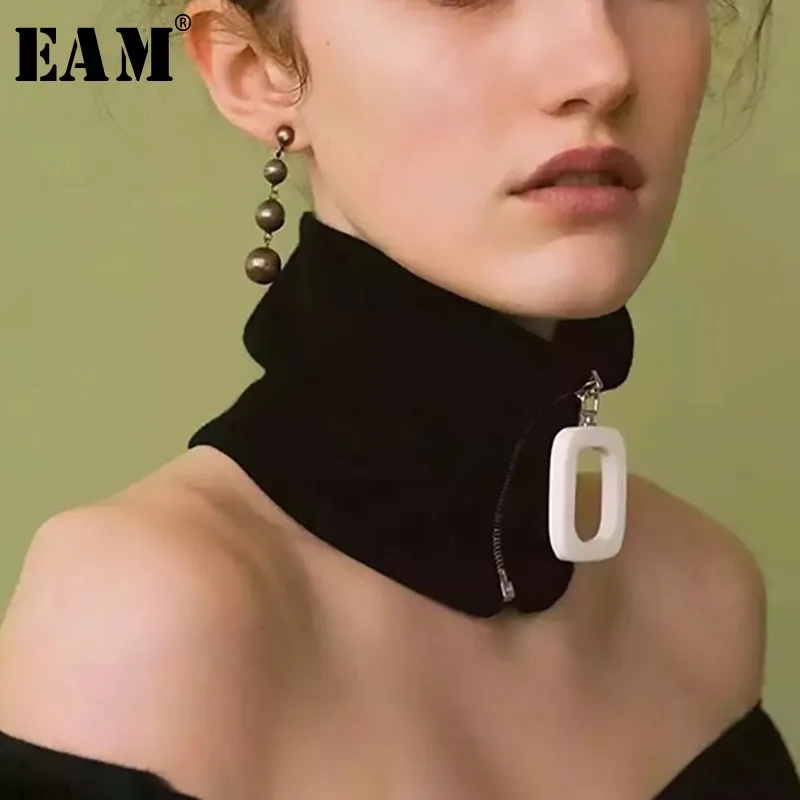 

[EAM] 2019 New Spring Summer Personality Striped Printed Big Button Buckle Elastic Zipper Keep Warm Scarf Women Fashion JK967