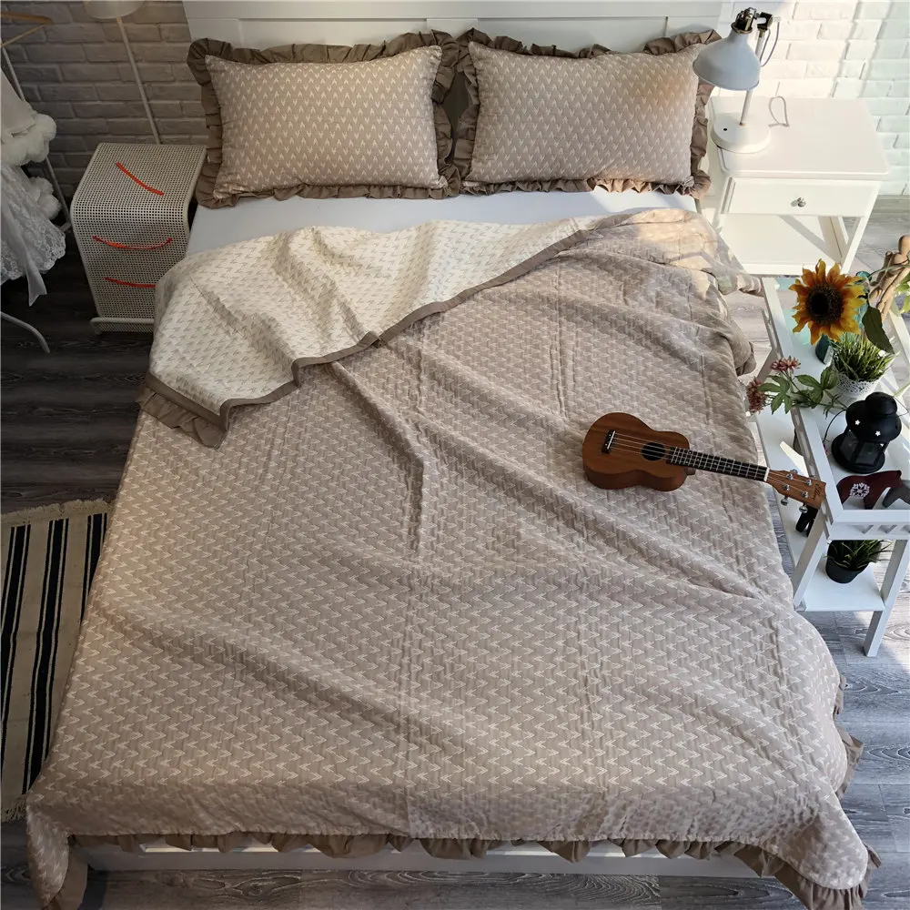 Princess Quilt Jacquard Wavy Coverlet Set Cotton Bedspreads