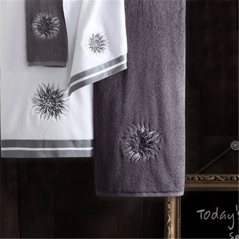 800g Embroidered bath towels for men and women in five star hotelsin