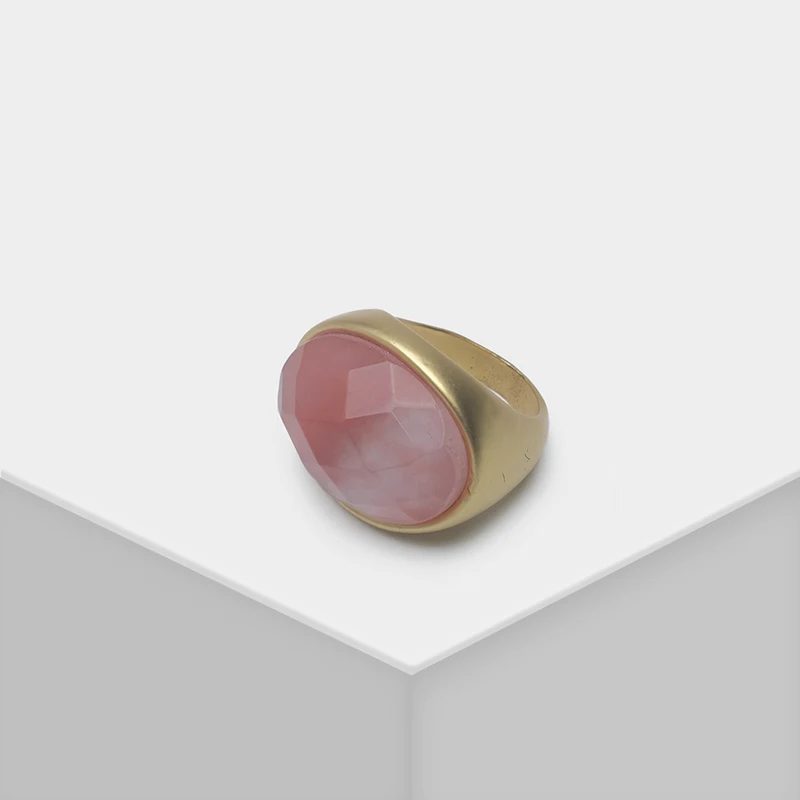 

Amorita boutique Pink oval fashion ring