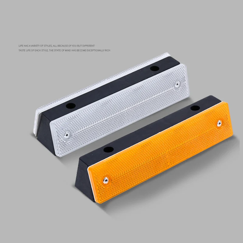 Reflective Material road stud Pavement Marker Anti-collision warning spike yellow LED Reflective Material road stud Pavement Marker Anti-collision warning spike yellow LED