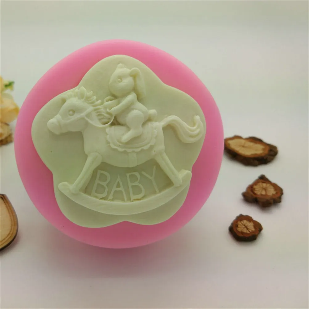 2018 New 3D Horse Silicone Candle Mold Fimo Clay Soap Molds Fondant Cake Decorating Tools Cupcake Chocolate Baking Moulds