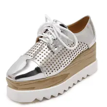 Women Platform Shoes Oxfords Brogue PU Leather Flats Lace Up Shoes Creepers Vintage Hollow Light Soles Silver Casual Shoes