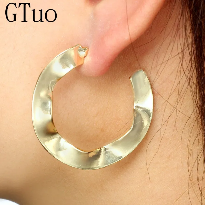 

New Fashion Jewelry Exaggerated Metal Earring Retro Spiral Irregular Circle Earrings for Women Gift Statement Female Brincos