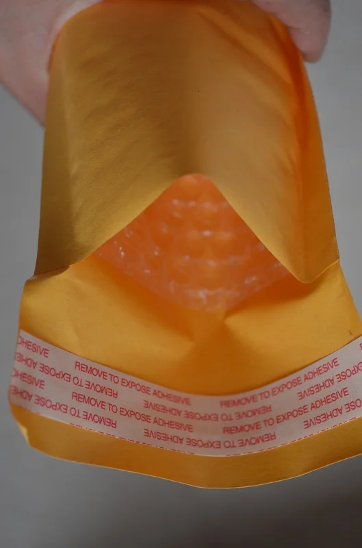 Новый 10 шт. 11*15 см Золотой пузыря Kraft конверт Mailer Air разместить мешок Конверты Сумки