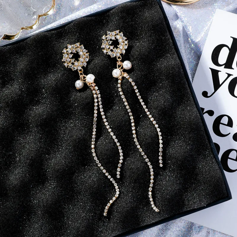 

2019 Japanese And Korean Fashionable Pearl Flowers With Long And Short Double Tassels Earrings For Women