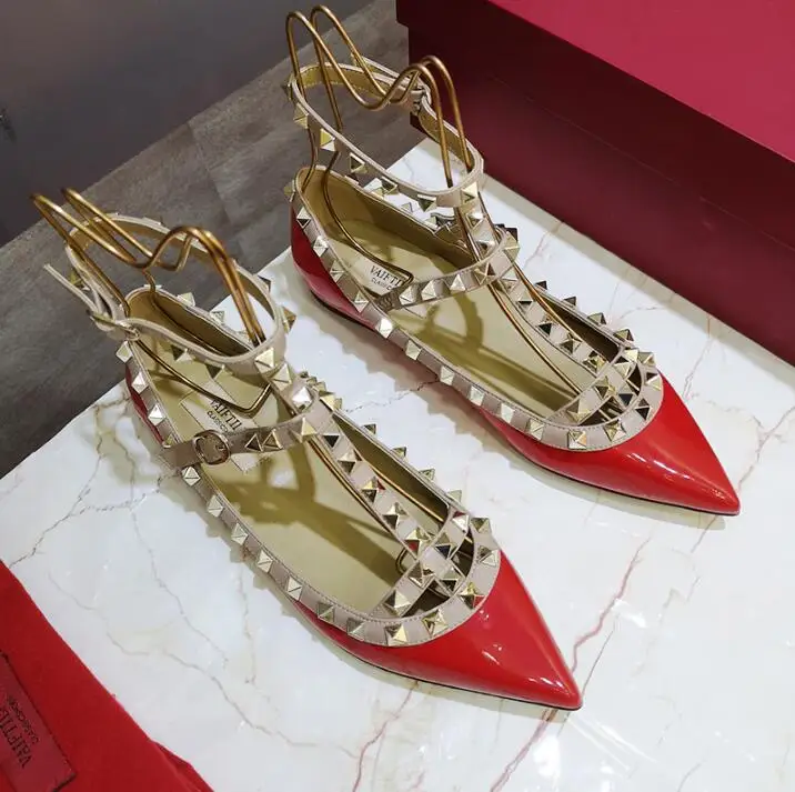 

big size women sandals brand flat shoes with rivets V logo fashion lady wedding shoes pointed toe genuine leather women shoes