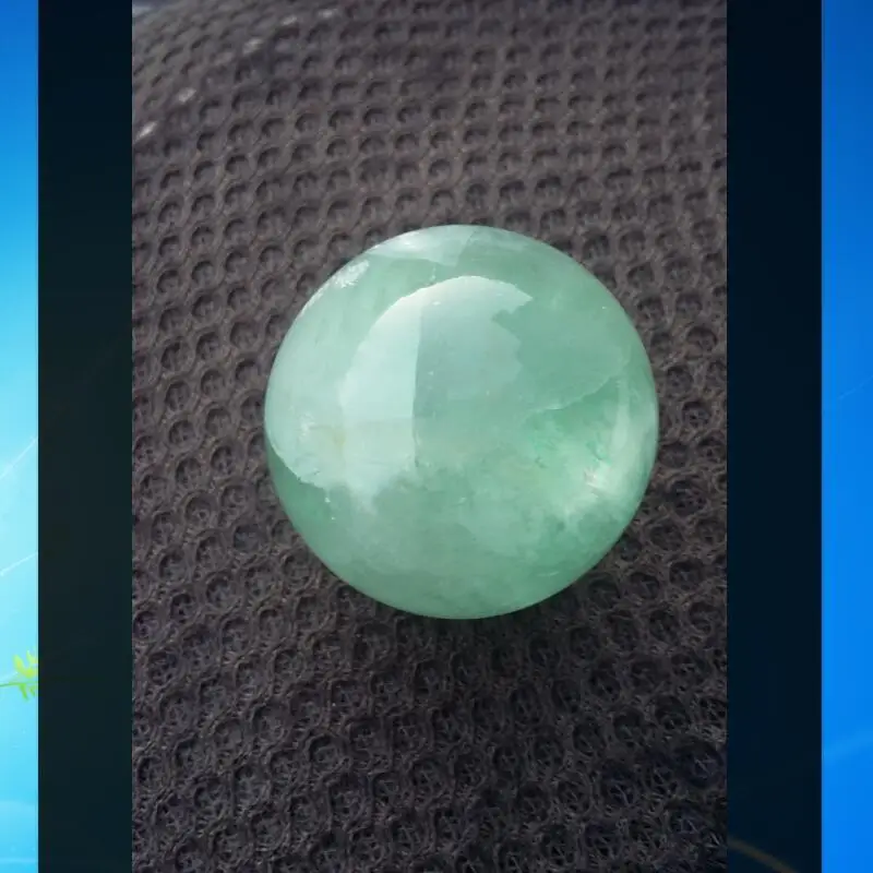 

NATURAL GREEN FLUORITE QUARTZ CRYSTAL sphere ball HEALING 38mm