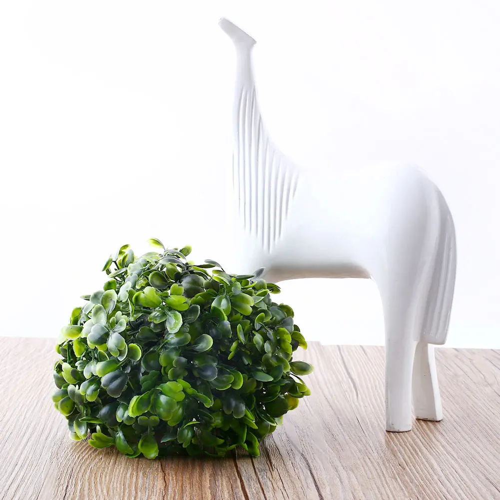 

Marimo Moss Balls - Plastic Aquarium Plant ball Fish Tank Decoration Large