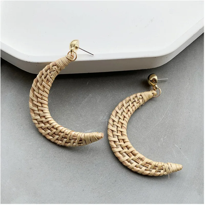 

Ethnic Style Moon-shaped Rattan Earrings Straw Exaggerated Fashion Female Ear Rings 2019 Bohemian Summer Korean Earrings Jewelry