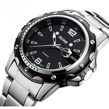 Hommes montre-bracelet à quartz montre en acier inoxydable plein montre mans mode casual de montre Hommes Robe relogio masculino 7147