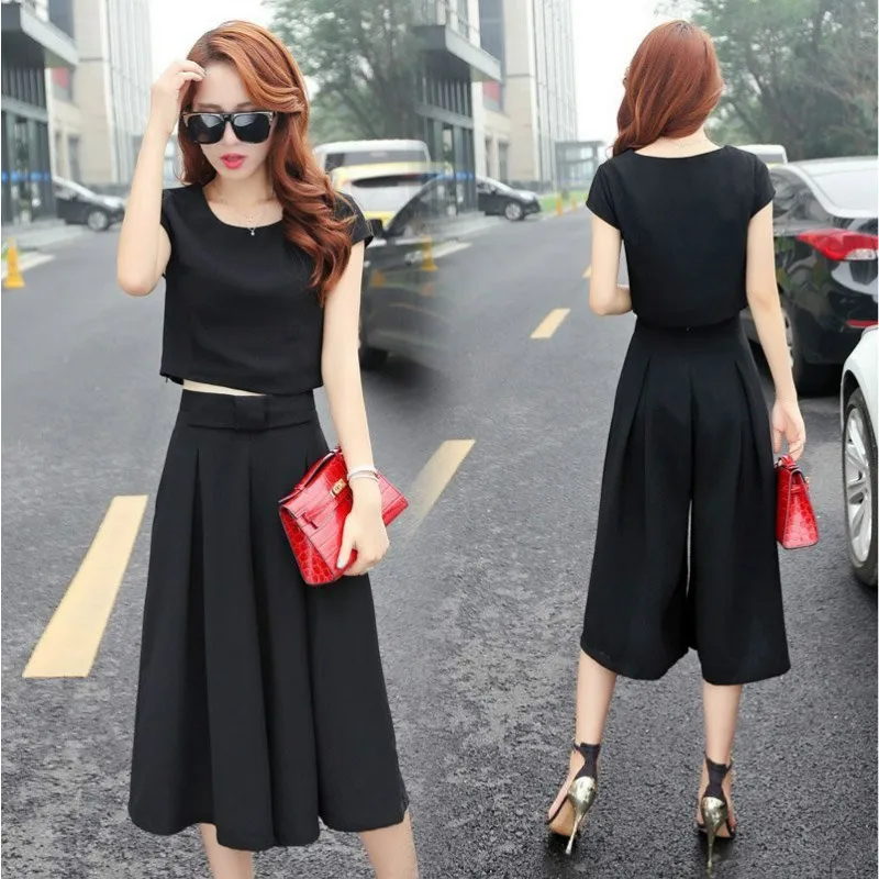 

2019 summer new two-piece suit women's clothes temperament fashion casual short-sleeved shirt + pleated skirt 2 sets of women