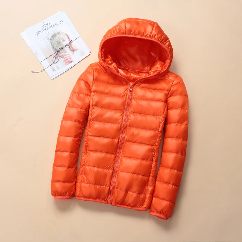 2019 Winter Jacket Women Ultra Light Down Jacket Women Hooded Coat 90% Duck Down Jacket Packable Thin Feather Short Parka D183