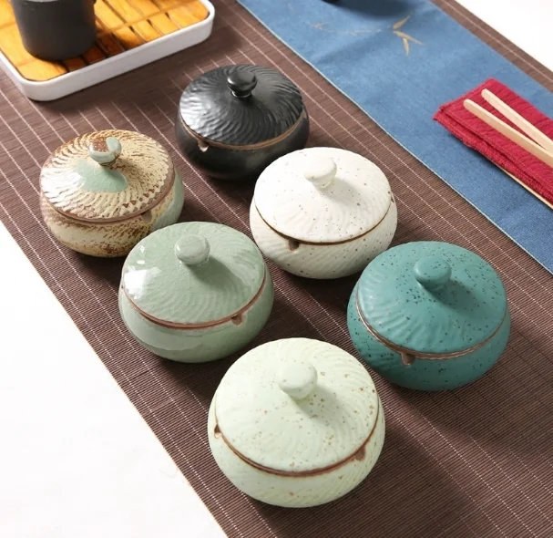 

Fashion Simple With Lid Ashtray Creative Retro Personality Restaurant Office Large Ceramic Smoker Windproof Ashtray Q267