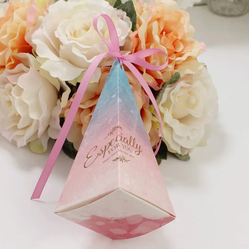 

20/50pcs Pyramid Style Candy Gift Box Flower Box Wedding Dragee Carton Cardboard Cookie Chocolate Wrapping Box with Ribbon