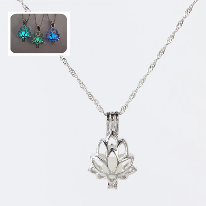 2.5*1.6cm Luminous Pendant Glow In The Dark Lotus Flower Shaped Pendant