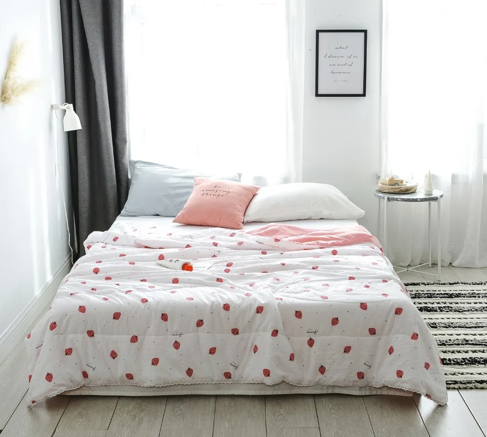 

Northern Europe Summer Quilt Bedspread Blanket white pink Comforter soft Bed Cover Twin full Queen Quilting strawberry bedding