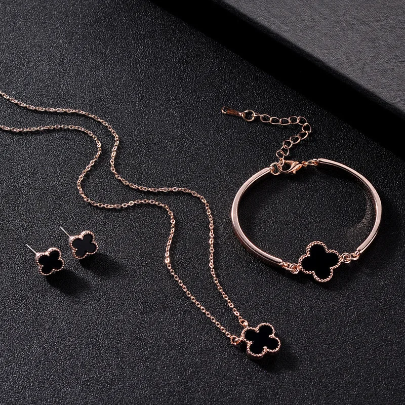 

2019 Bisuteria Han Edition Fashion A Clover Bracelet Earrings Necklace Lovely Fashionable Lady Set Auger Adorn Article Gift