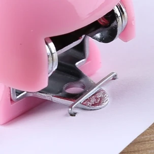 Мультфильм компактный маленький детская степлер для мини степлер