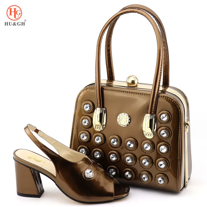 8101  RMB210 size 38-44 heel 8.6CM