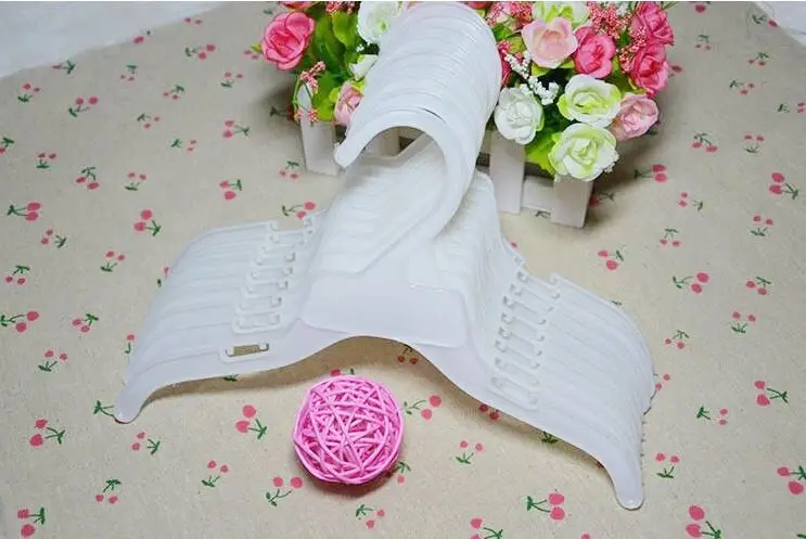 

FH14 free shipping pet cloth hangers dog clothes stand plastic pet clothes rack hangers 10 pcs/lot
