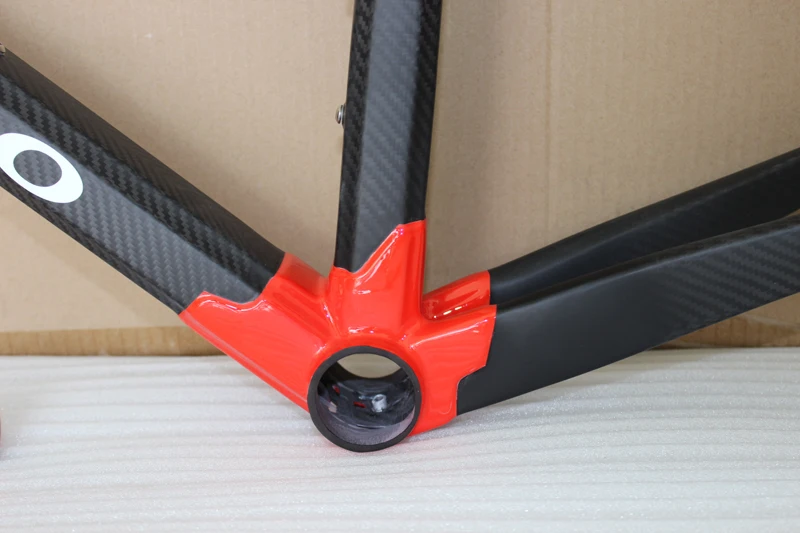 Flash Deal HOT! Colnago C60 Road bike Frame Red black white carbon fiber bicycle frame +Seatpost+Fork+Clamp+Headset 5 Flash Deal HOT! Colnago C60 Road bike Frame Red black white carbon fiber bicycle frame +Seatpost+Fork+Clamp+Headset 5