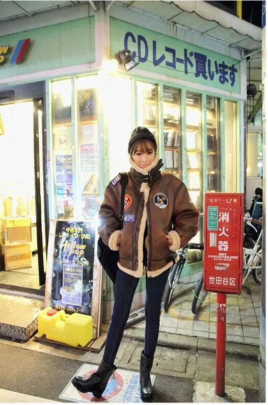 Меховая зимняя женская куртка, новинка, утепленная Корейская шерстяная куртка, мотоциклетный локомотив, Женская куртка для отдыха