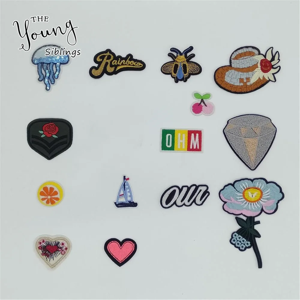 

Fashion Patches Loving heart Flower Embroidered Iron on Patches for Clothing DIY Stripes Clothes Stickers Clothing Accessories