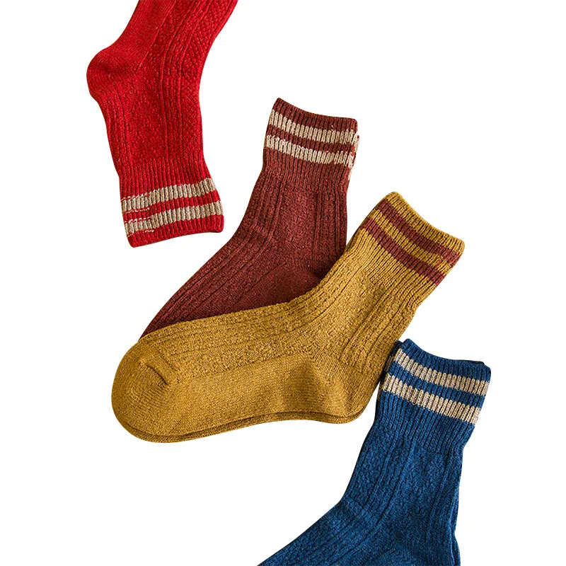 Tube Female Winter Socks Retro Comfortbale Wool Socks Woman Thicker
