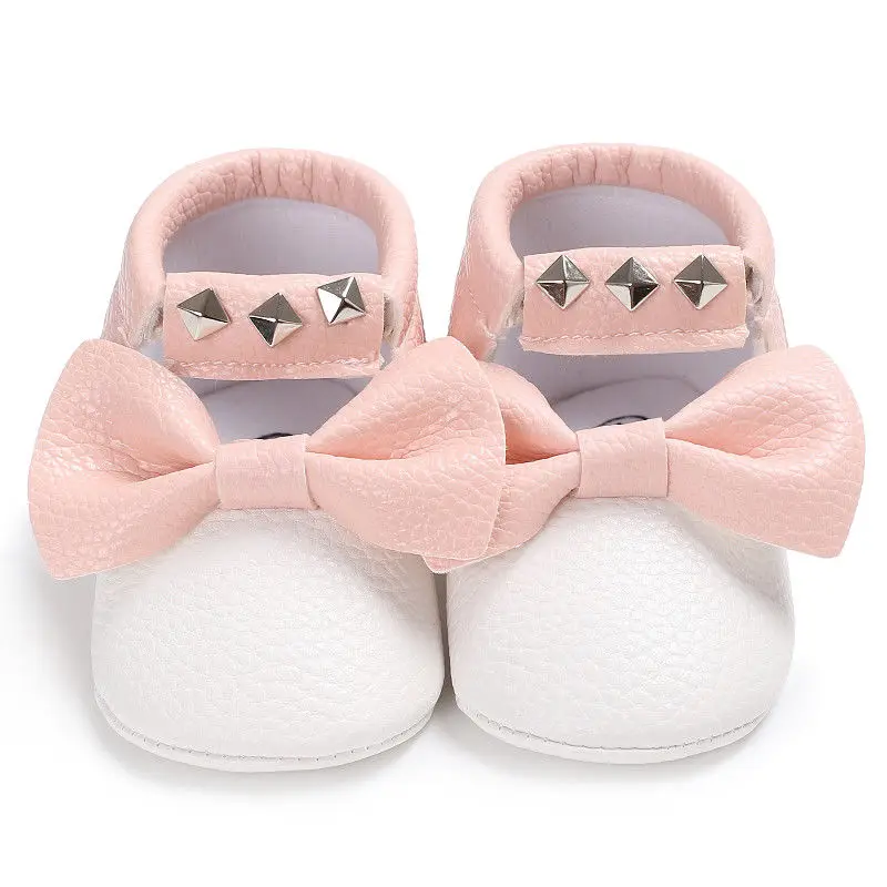 Милая повседневная кожаная обувь для новорожденных девочек 0-18 месяцев, с бантом-бабочкой, с кисточками, без шнуровки, на мягкой подошве, одежда для малышей все сезоны