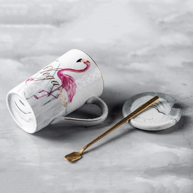 Золотой Фламинго кофейная кружка с крышкой Ложка, фарфоровая кружка чашка для молока крышка Термокружка кофейная чашка все для кухни посуда для напитков