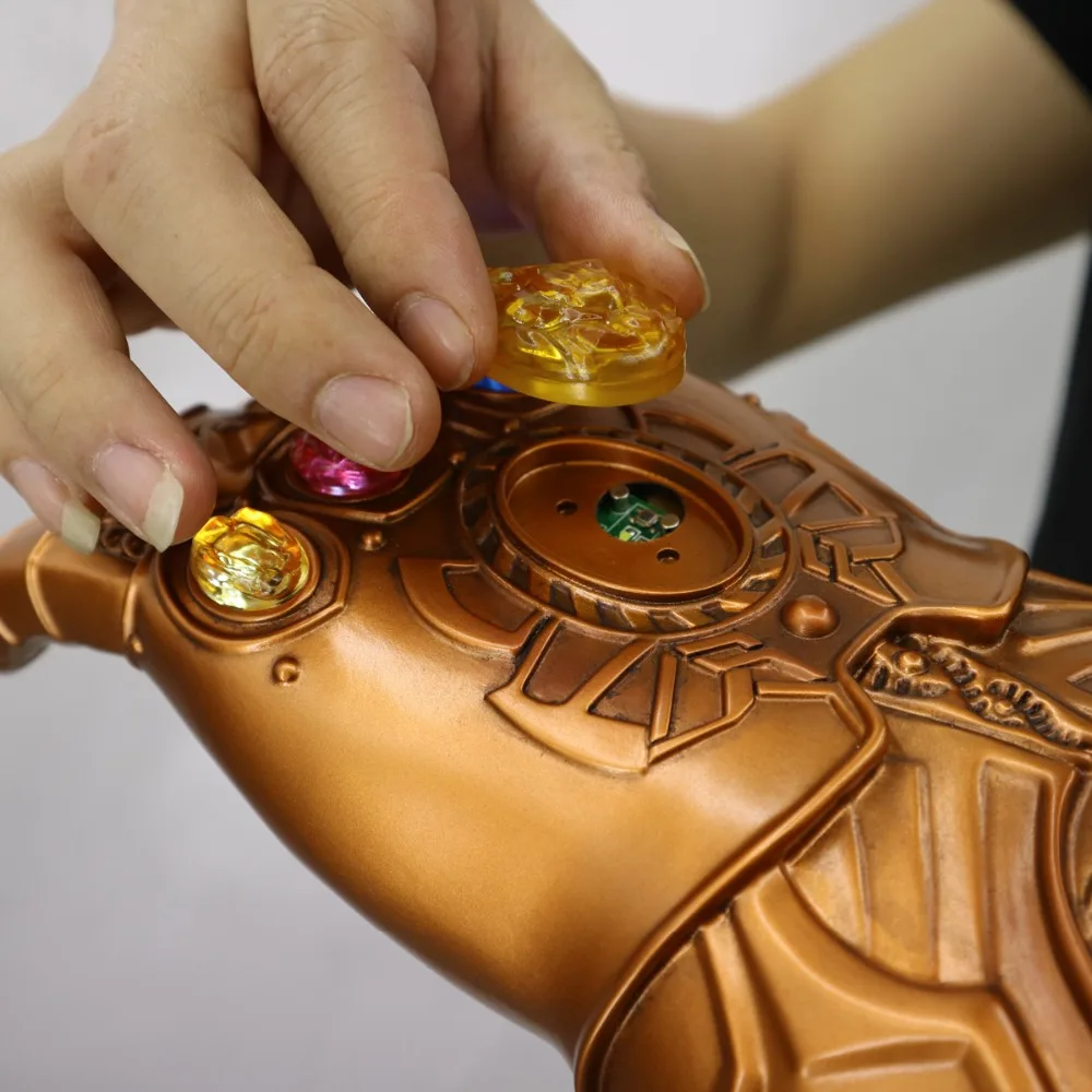 LED Light Thanos Infinity Gauntlet (6)