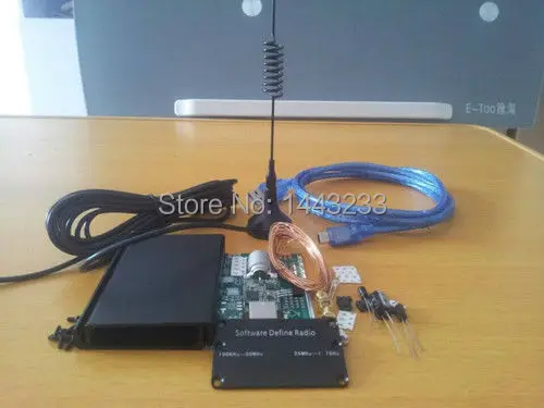 

DIY KITs 100KHz to 1.7GHz UV HF RTL-SDR USB Tuner Receiver/ R820T+8232 CW FM
