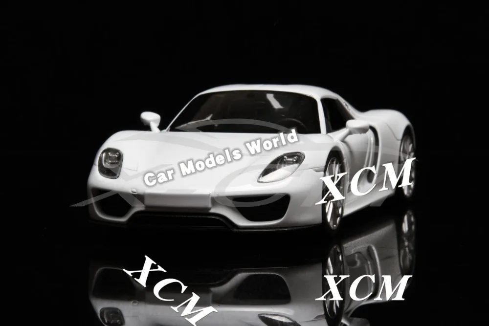 

Diecast Car Model Welly FX Models for 918 Spyder 1:24 (White) + SMALL GIFT!!!!