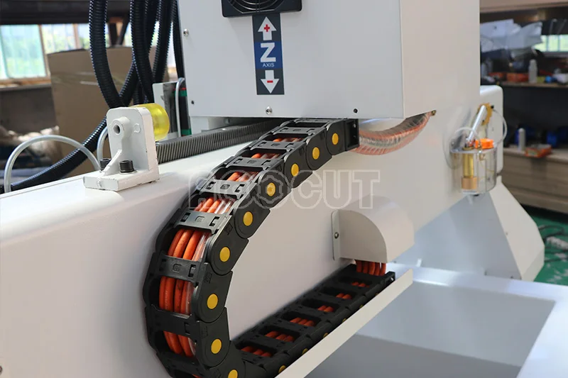Высокая точность мульти Axies 1718 древесины CNC маршрутизатор Aoocut с высокой