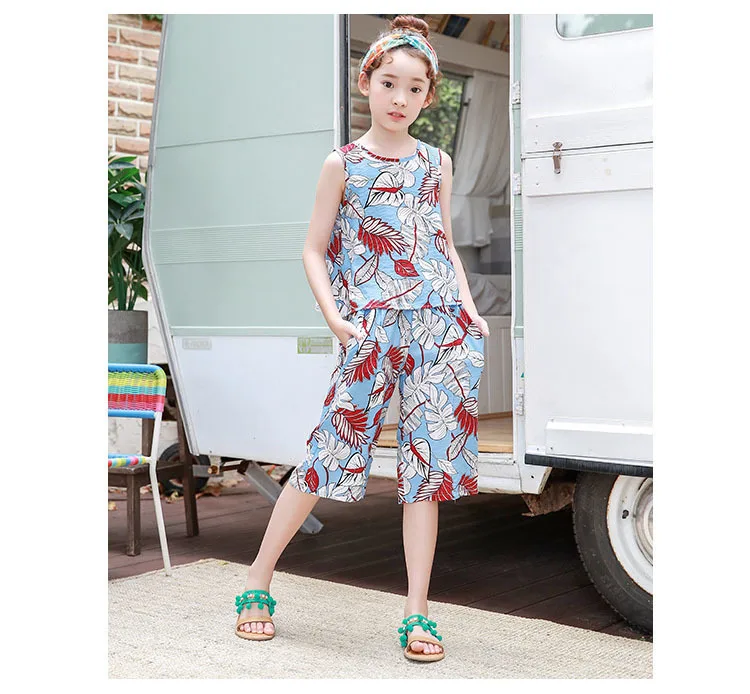 Children's Set For Girls Print Sleeveless T-shirt & Knee Length Pants 2 Pcs Clothes Set Summer 2019 Kids Clothing Family Costume (19).jpg