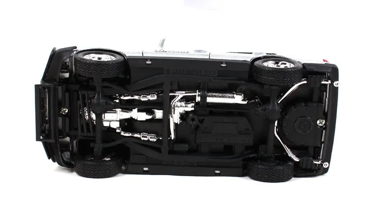 Bburago 1:24 Масштаб литая под давлением металлическая модель автомобиля игрушка для Range Rover классический внедорожник автомобиль коллекция для мужчин подарок с оригинальной коробкой