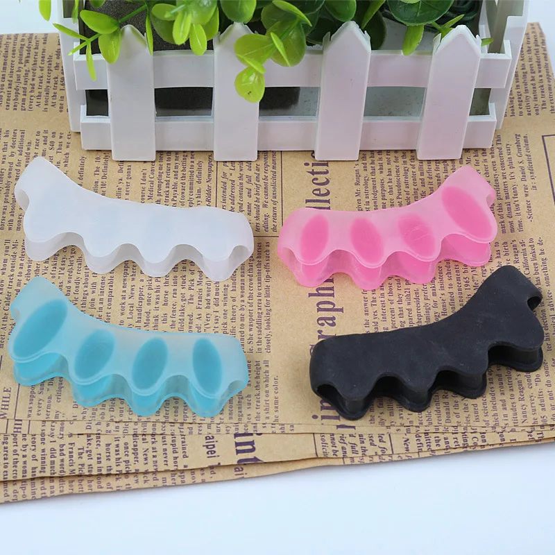 

1Pair 2pcs Corrector Silicone Gel Toes Separators Orthotics Stretchers Align Correct Overlapping Toes Drop Shipping